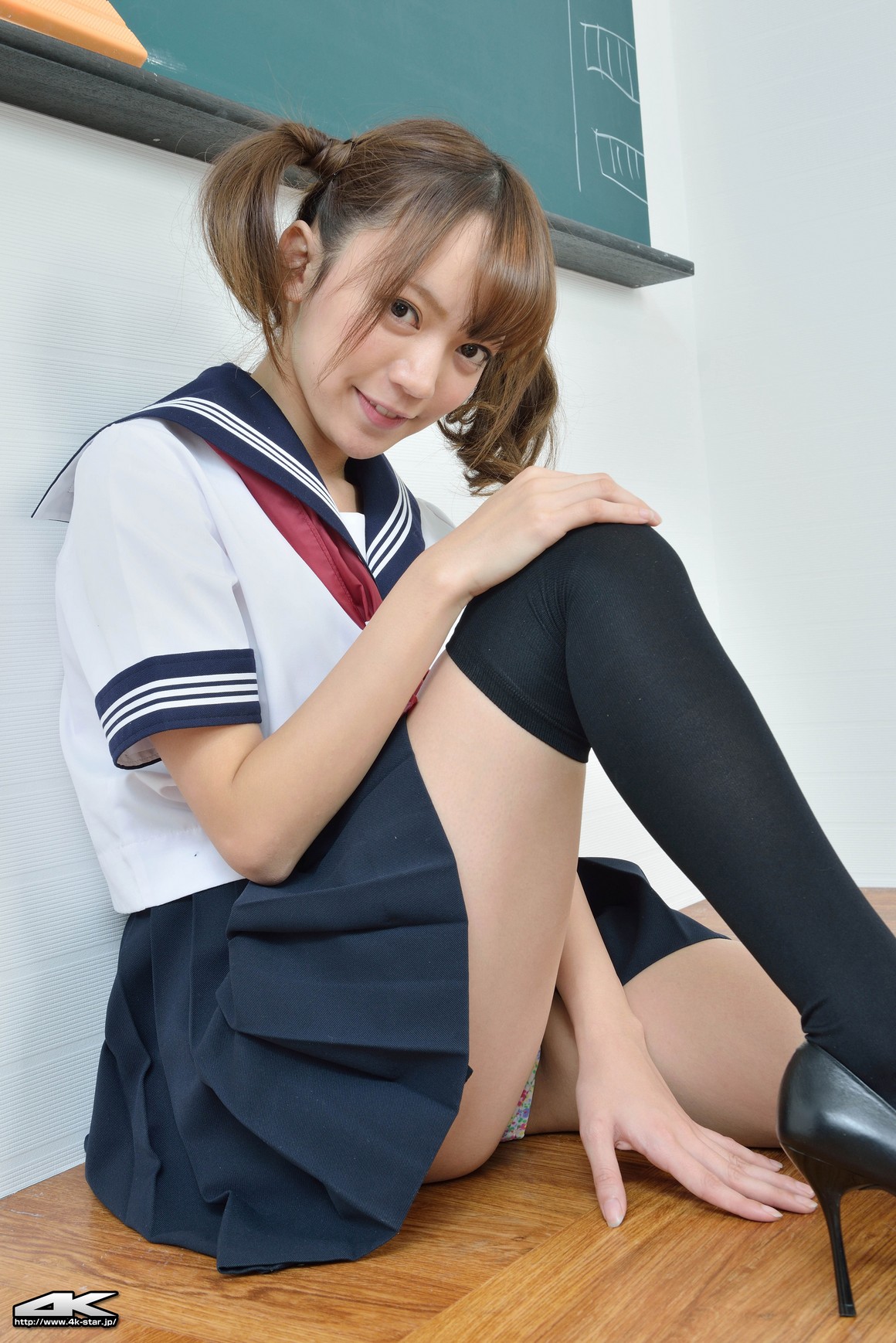 4K-Star 2013-03-01 No.141 Hiroko Kamata [SchoolGirl]