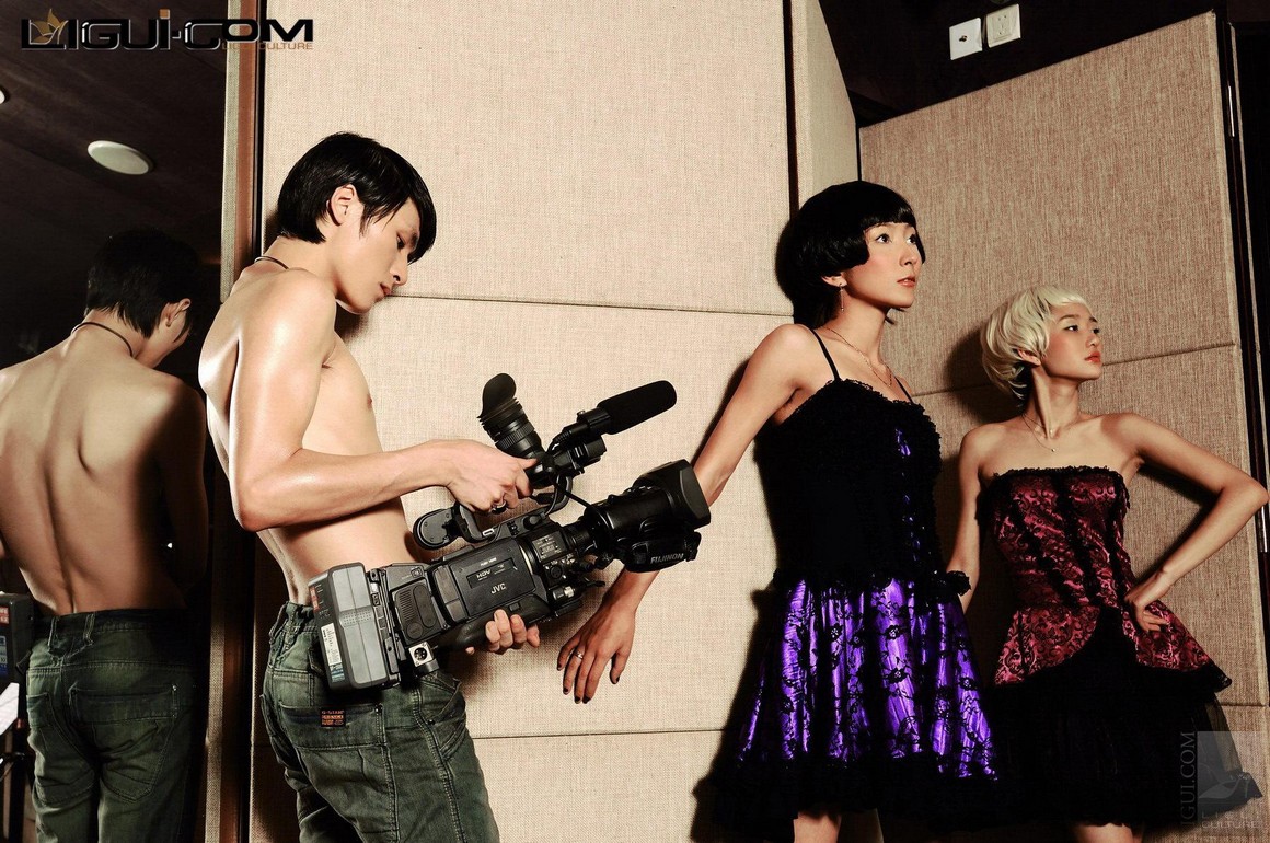 LiGui丽柜 2008.11.18 足的传说 孙毅
