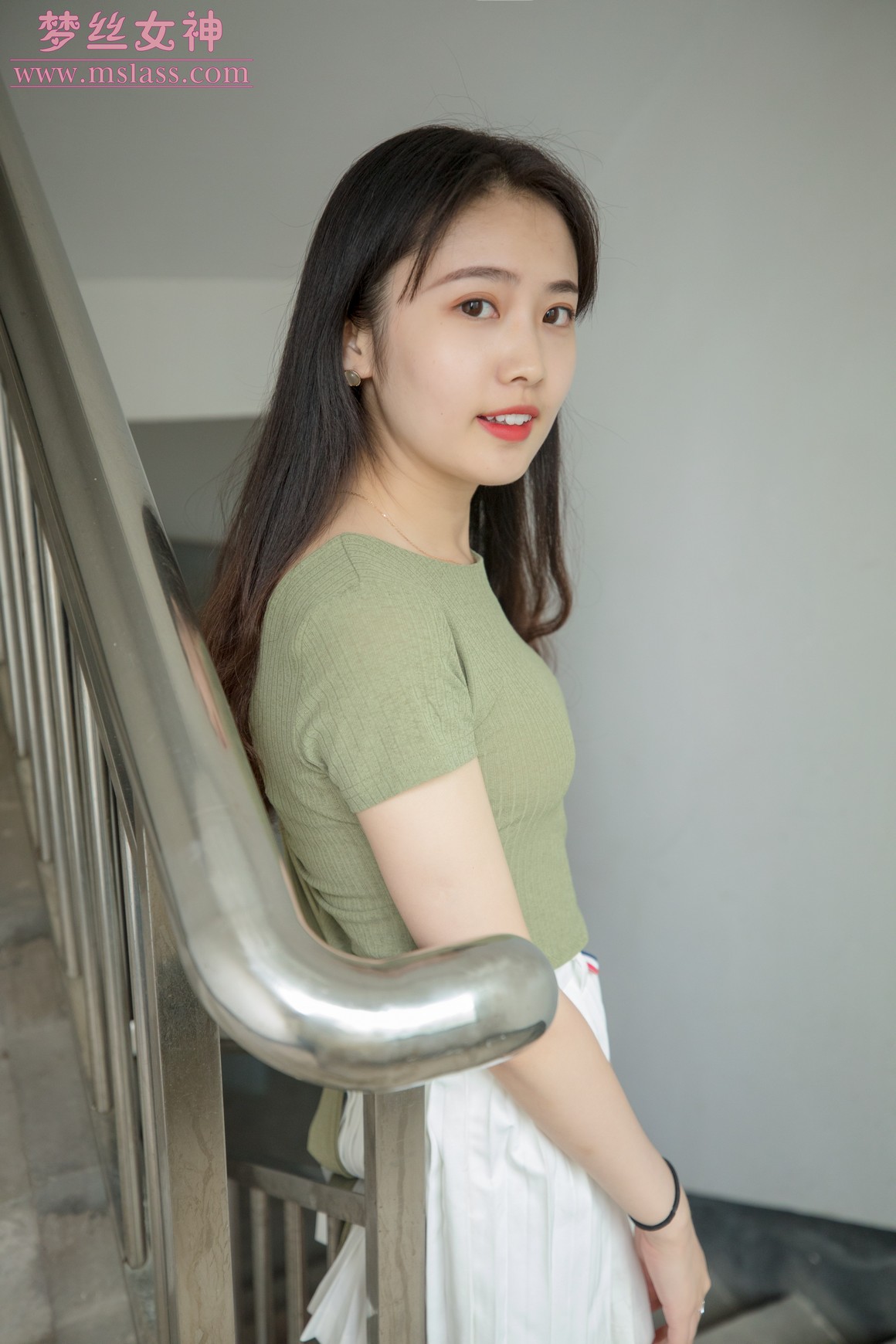 [MSLASS梦丝女神] 2019.06.20 侧颜美的小姐姐 柳儿 ...