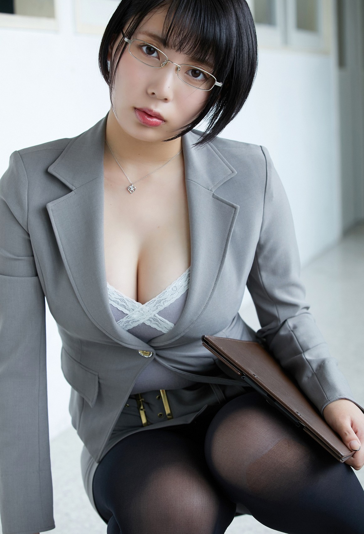 [Photobook] NO.0047 Kaoru Yasui 安位薫 - Homeroom te ...