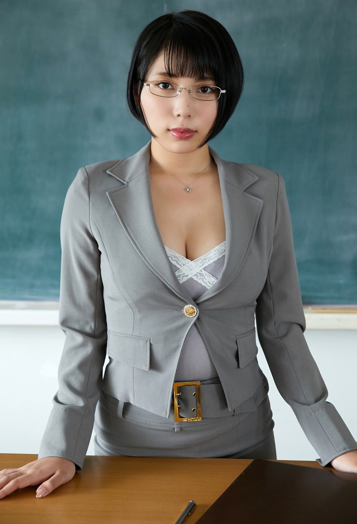 [Photobook] NO.0047 Kaoru Yasui 安位薫 - Homeroom te ...