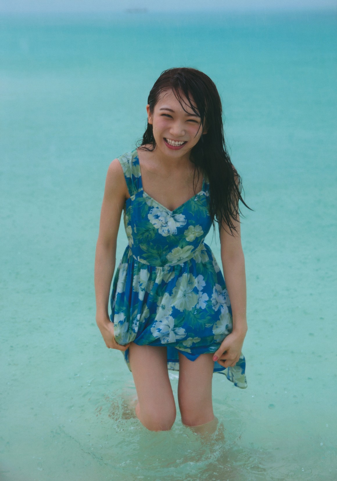 [Photobook] NO.0070 秋元真夏ファースト写真集 真夏の ...