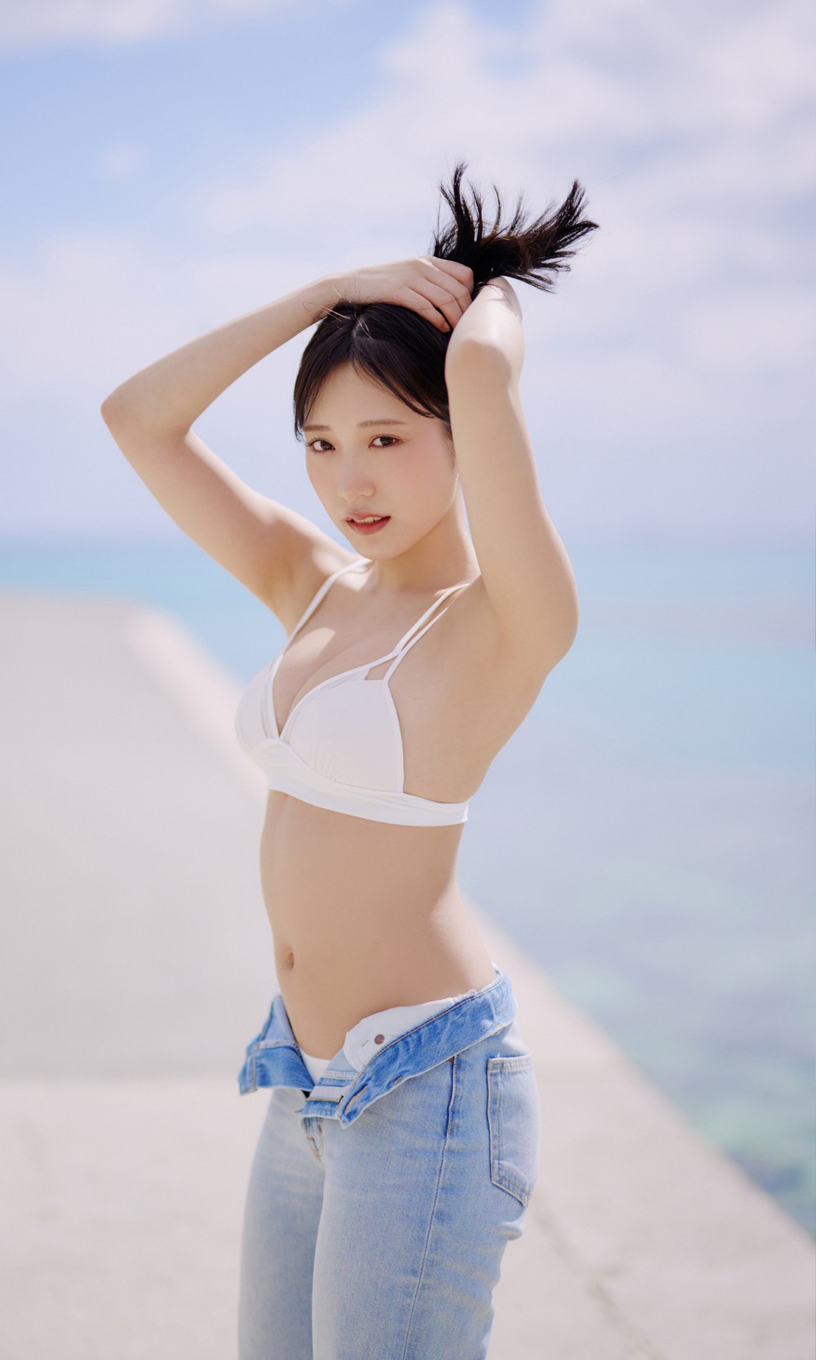 [Photobook] NO.0107 横野すみれ写真集「海のステージ」 ...