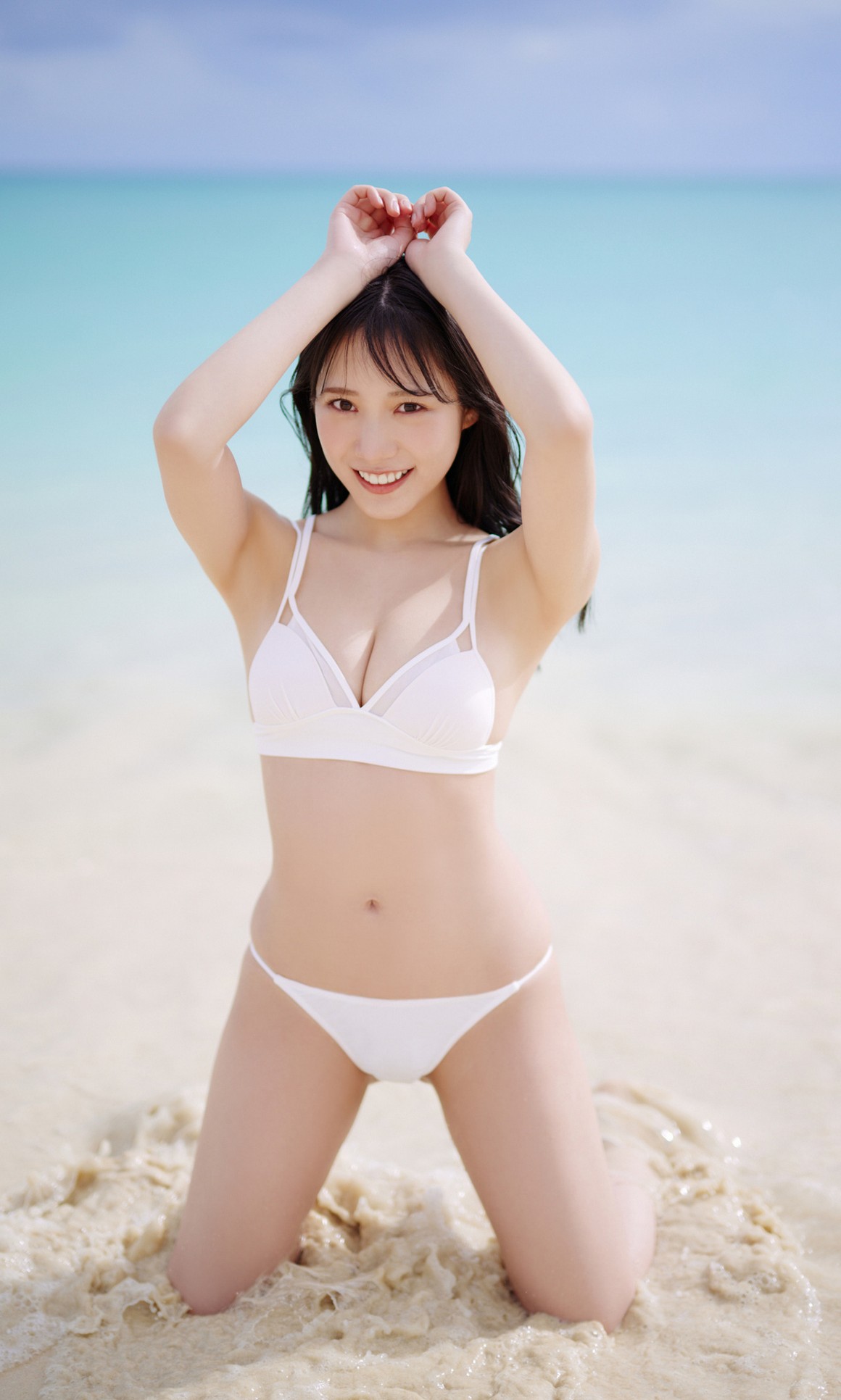 [Photobook] NO.0107 横野すみれ写真集「海のステージ」 ...