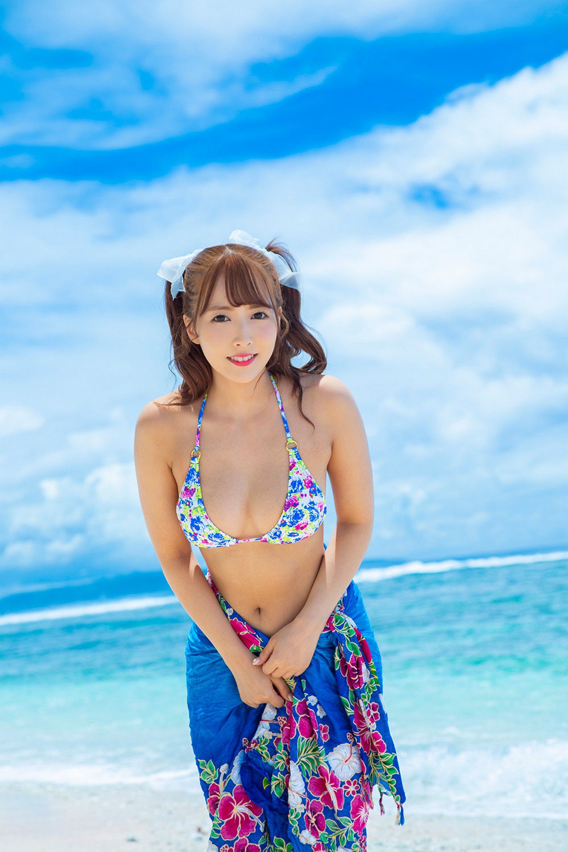 [Photobook] NO.0190 三上悠亜 写真集『RINGERIE Book 2 ...
