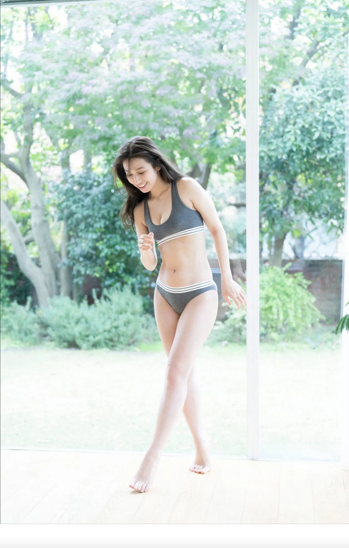 [Photobook] NO.0203 佐藤あいり『艶めく素肌 vol.1』 ...