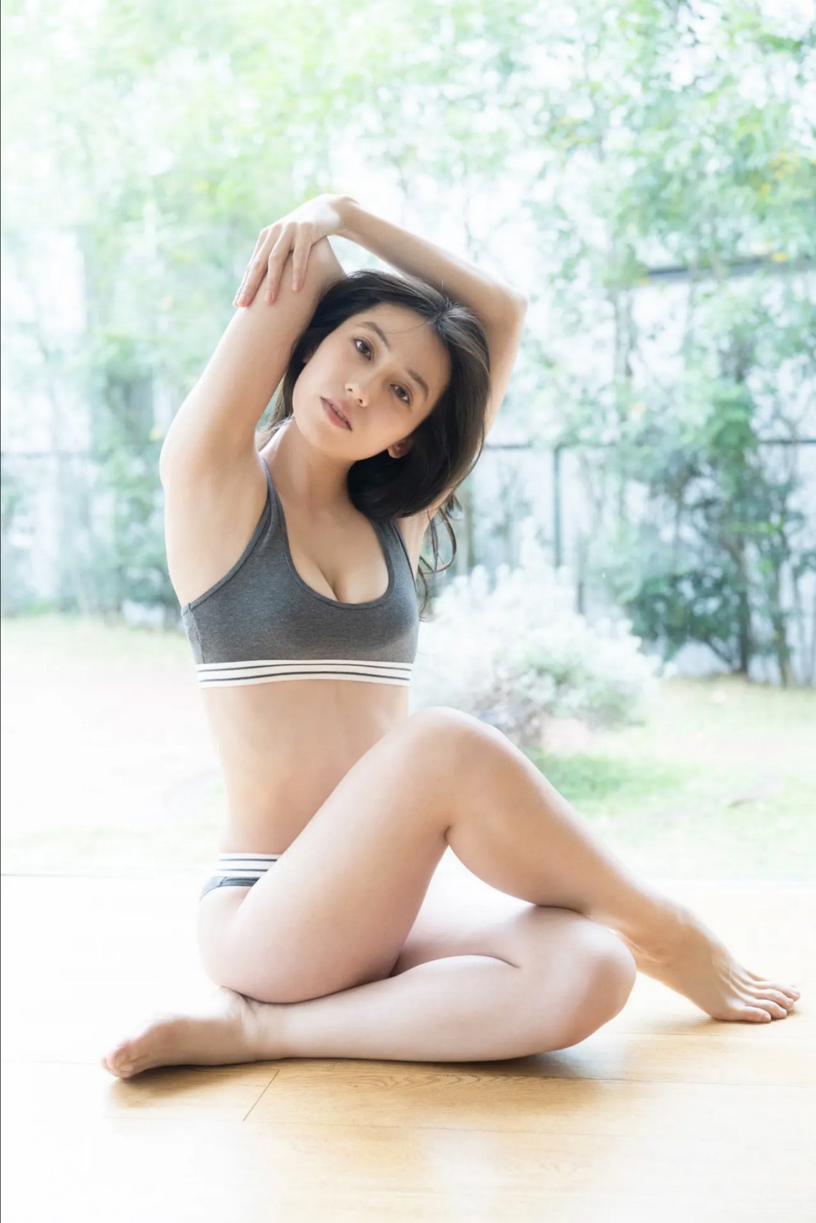 [Photobook] NO.0203 佐藤あいり『艶めく素肌 vol.1』 ...