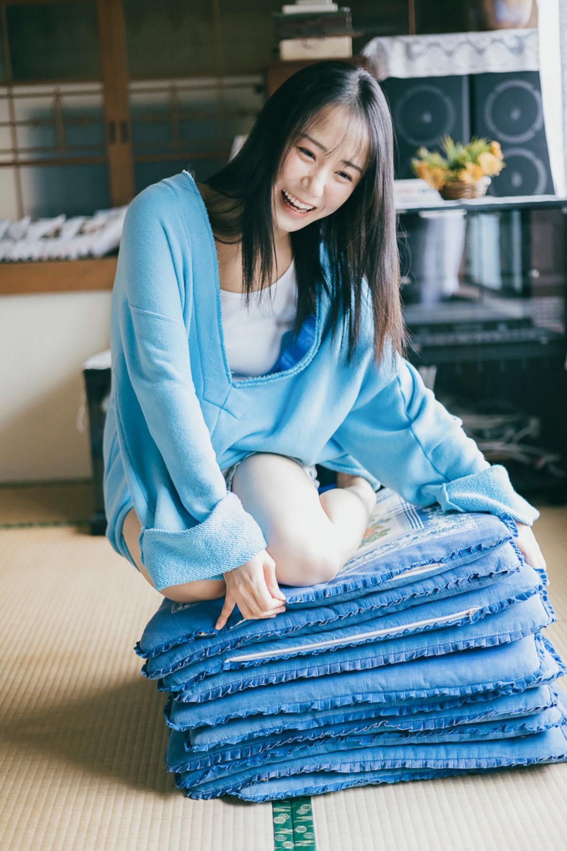 [Photobook] NO.0204 [Yanmaga Web] Aoi Hyodo 兵頭葵 - ...