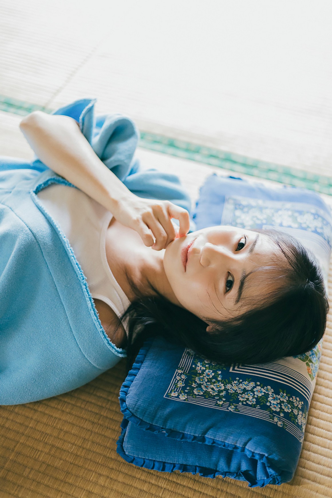 [Photobook] NO.0204 [Yanmaga Web] Aoi Hyodo 兵頭葵 - ...