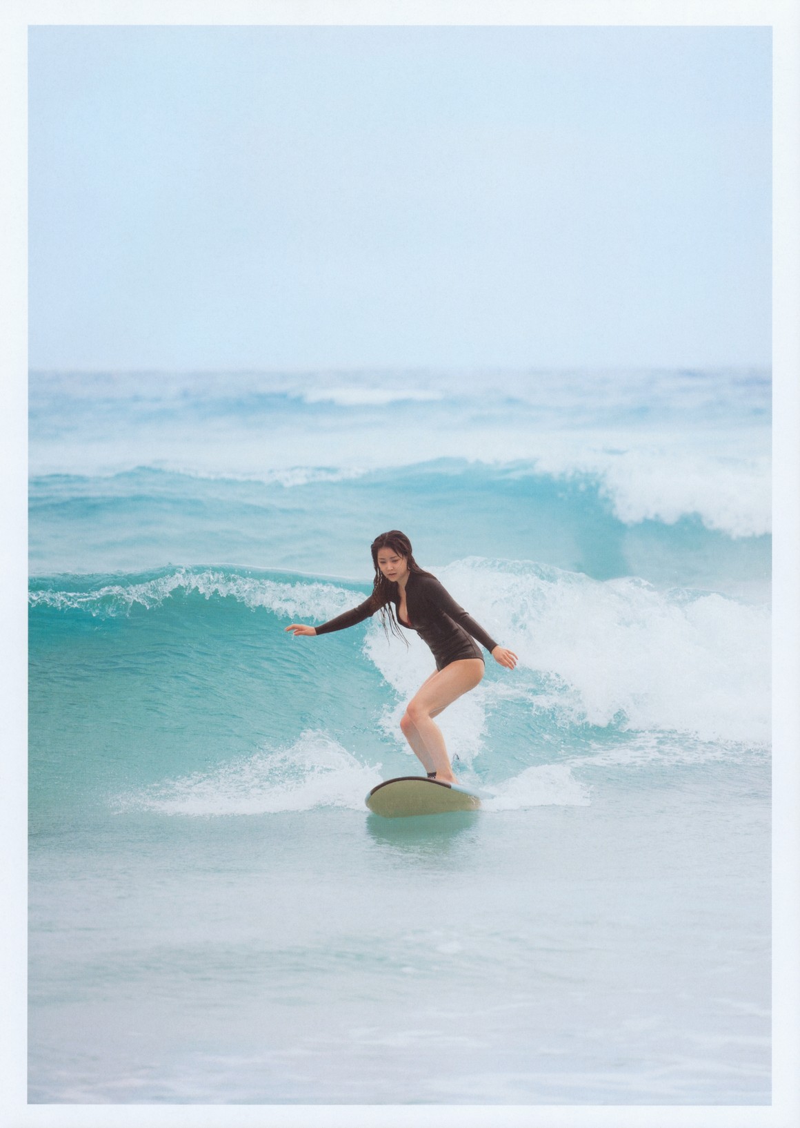 [Photobook] NO.0215 白間美瑠ファースト写真集「LOVE R ...