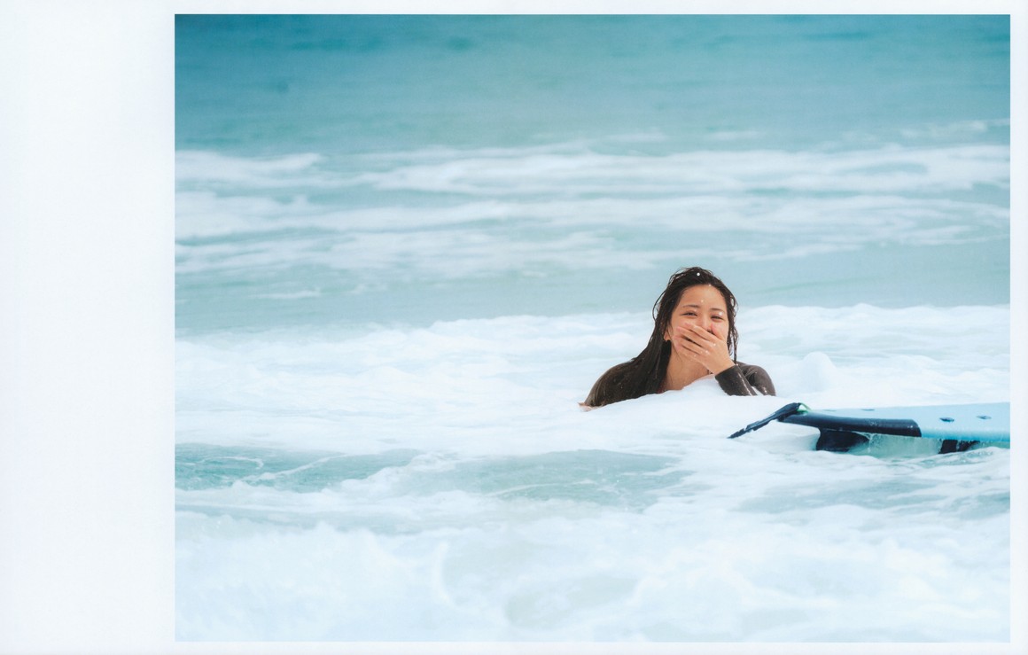 [Photobook] NO.0215 白間美瑠ファースト写真集「LOVE R ...