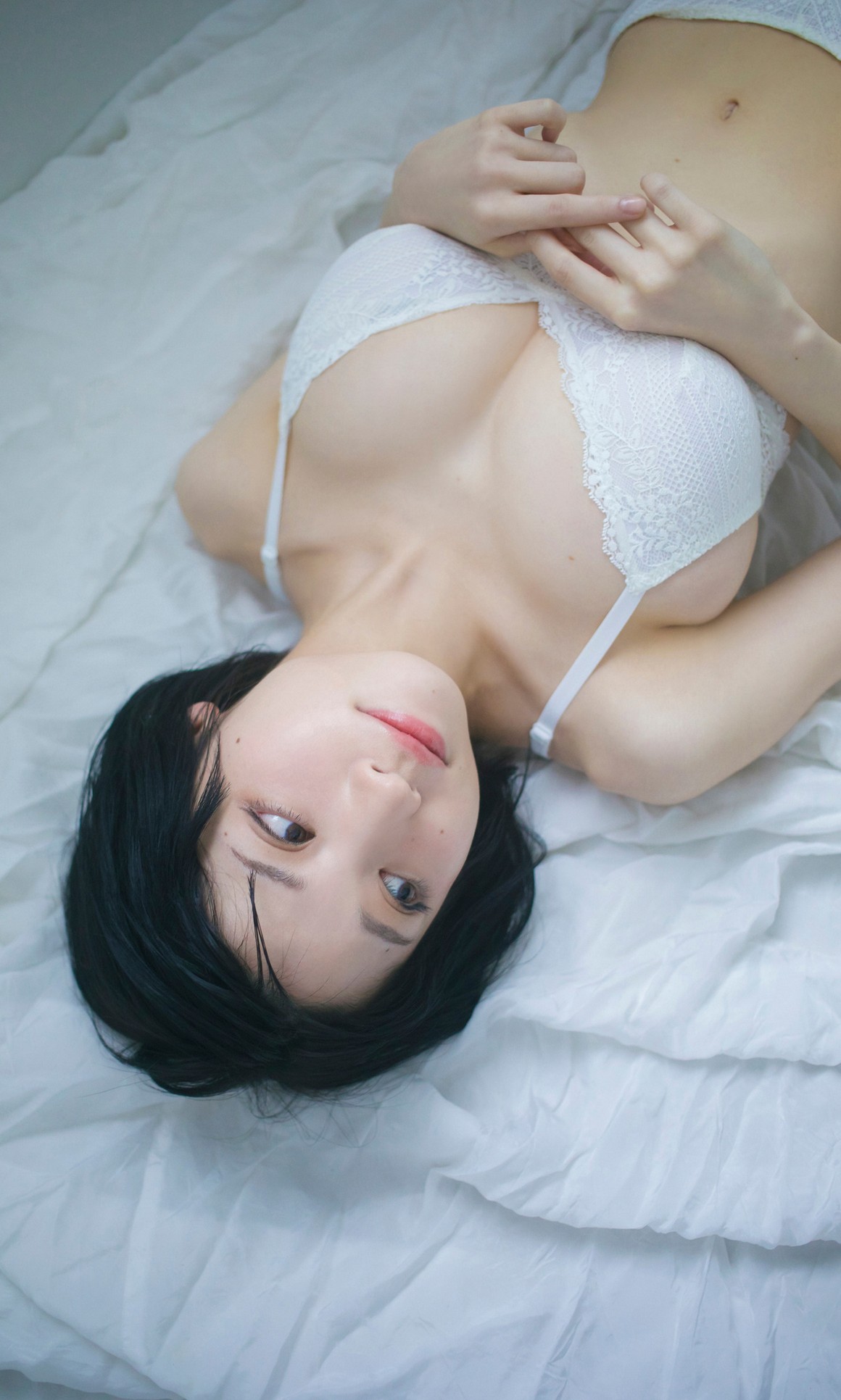 [Photobook] NO.0264 根本凪写真集「Beyond the Dimensi ...
