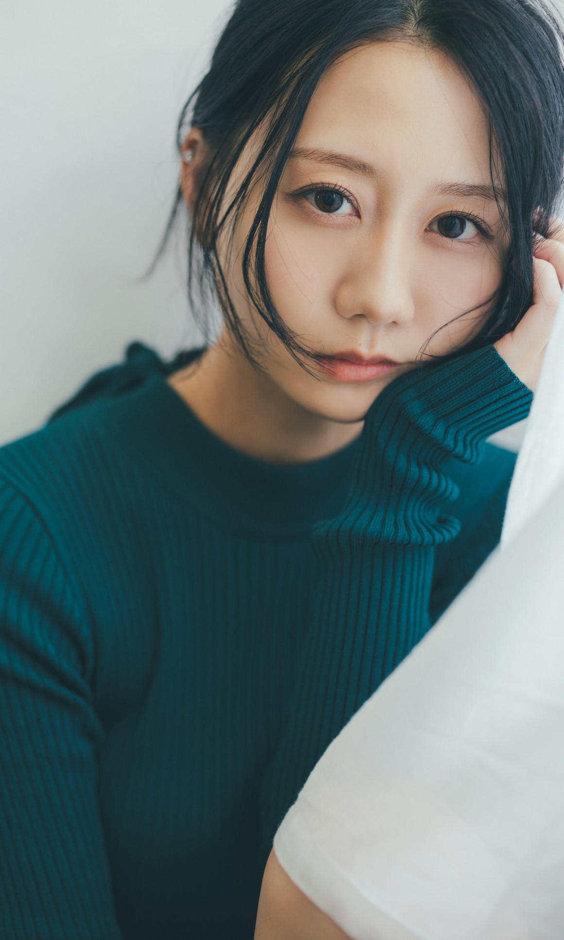 [Photobook] NO.0265 古畑奈和写真集「Emergence」 ...