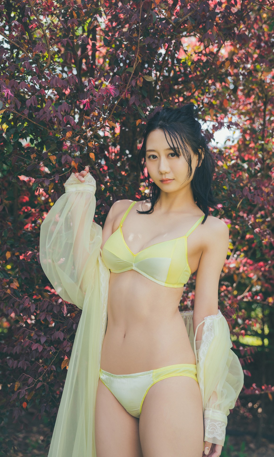 [Photobook] NO.0265 古畑奈和写真集「Emergence」 ...