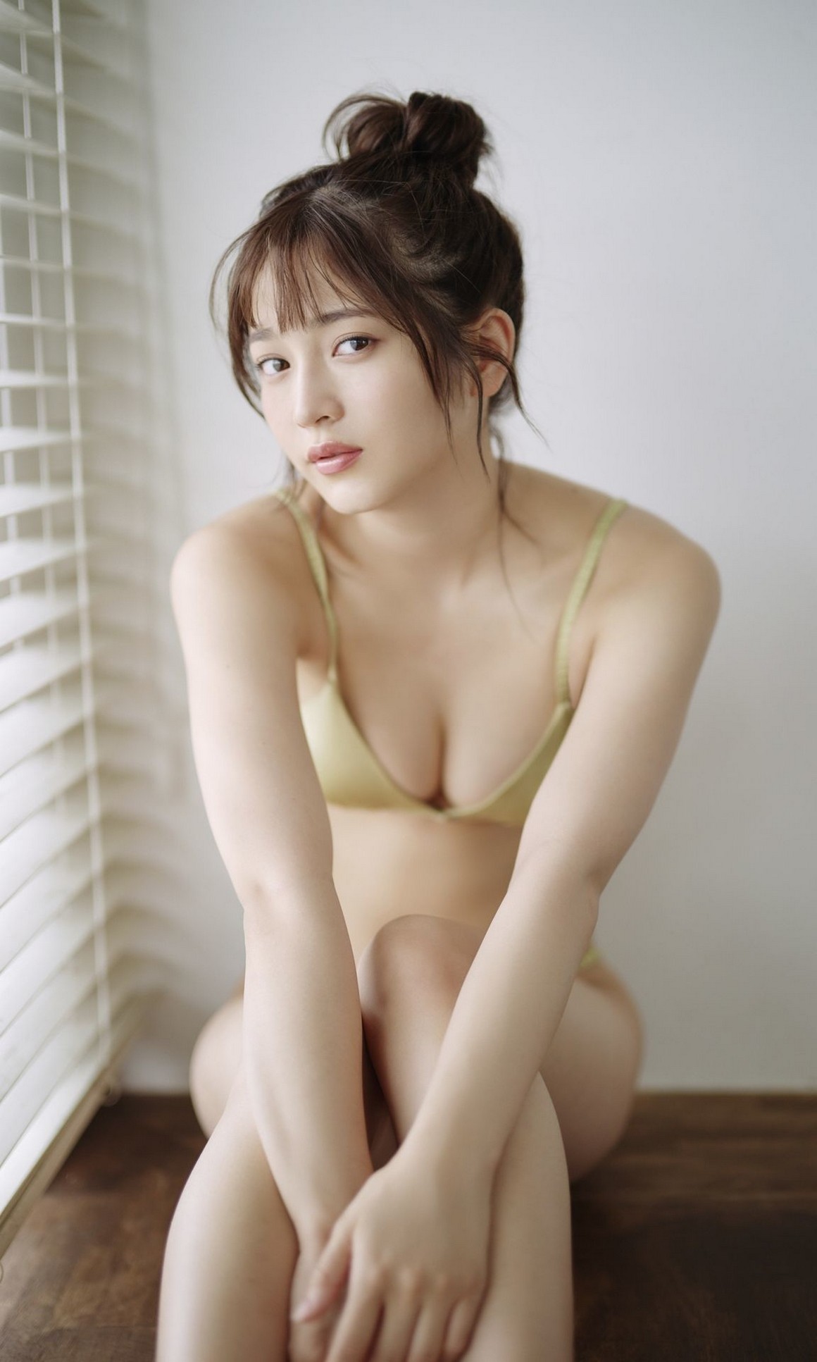 [Photobook] NO.0274 黒嵜菜々子写真集「むじゃきにイイ ...