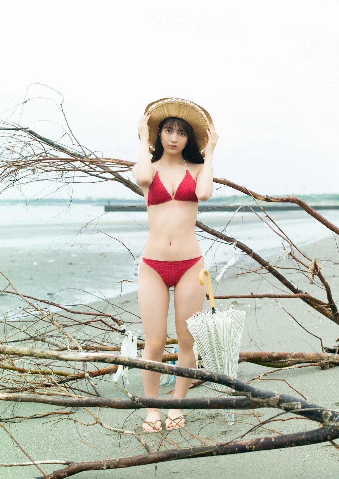 [Photobook] NO.0297 黒嵜菜々子写真集「果実」 ...