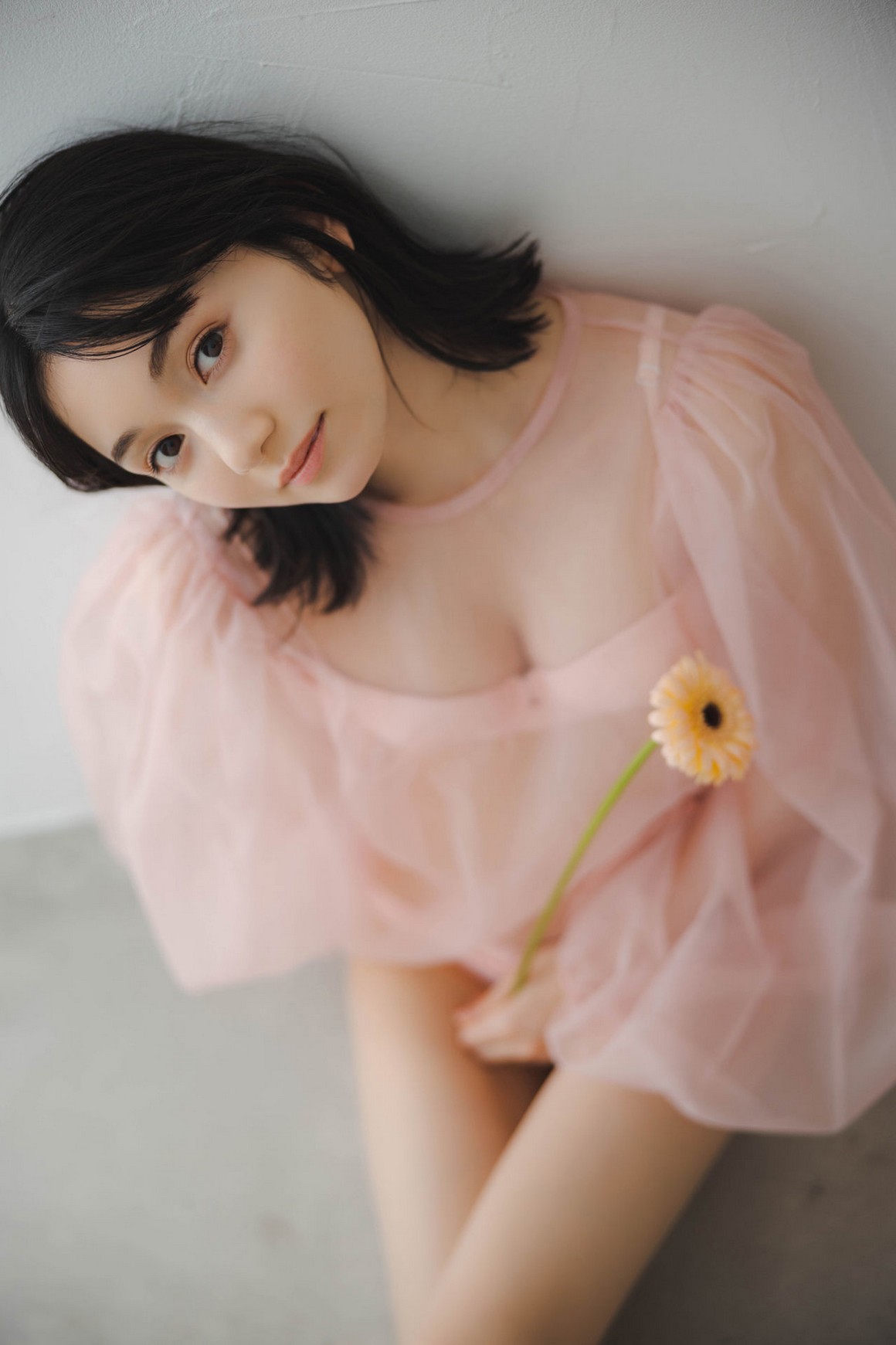 [Photobook] NO.0310 熊澤風花 二十歳になったから 大増 ...