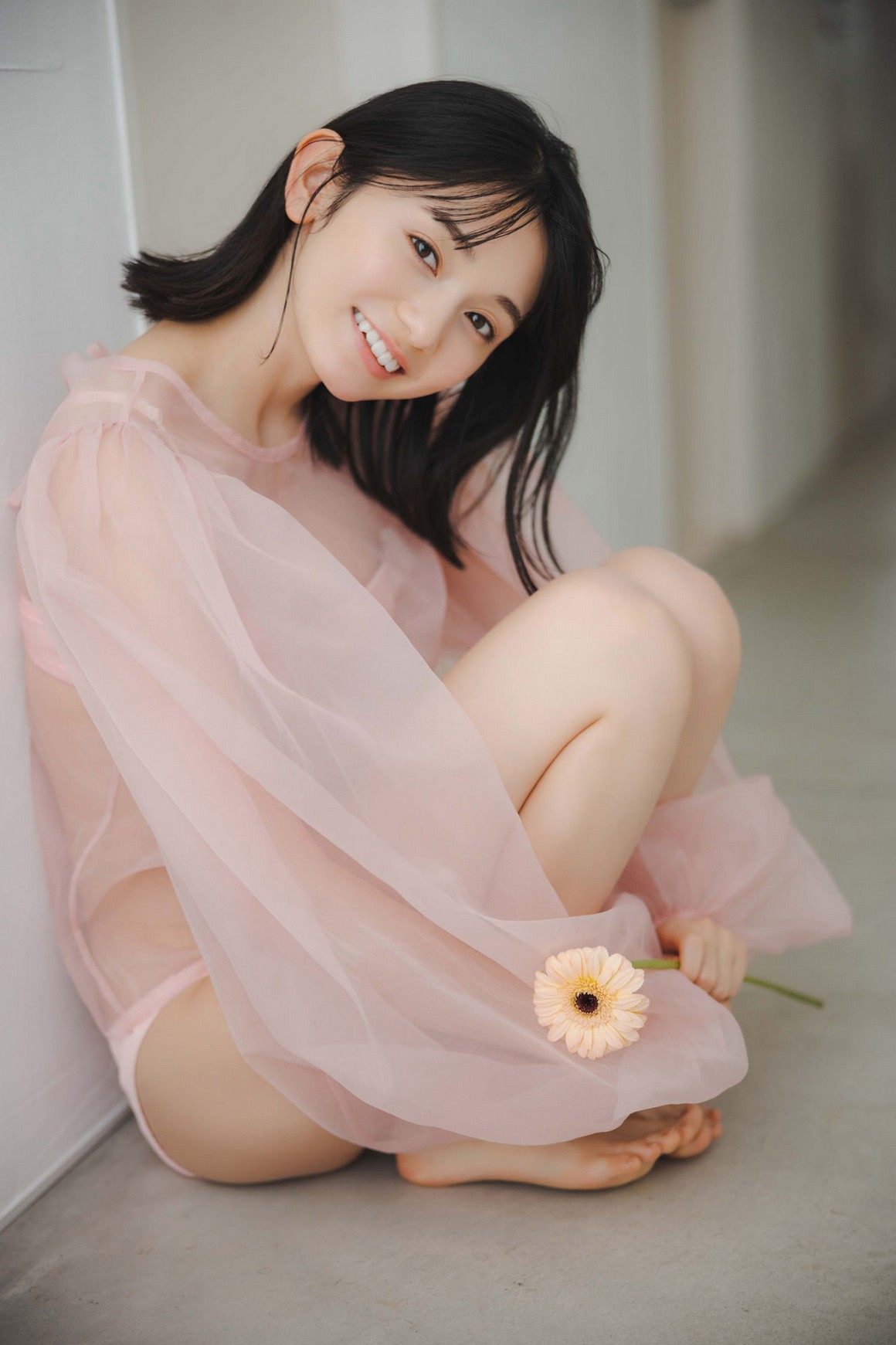 [Photobook] NO.0310 熊澤風花 二十歳になったから 大増 ...