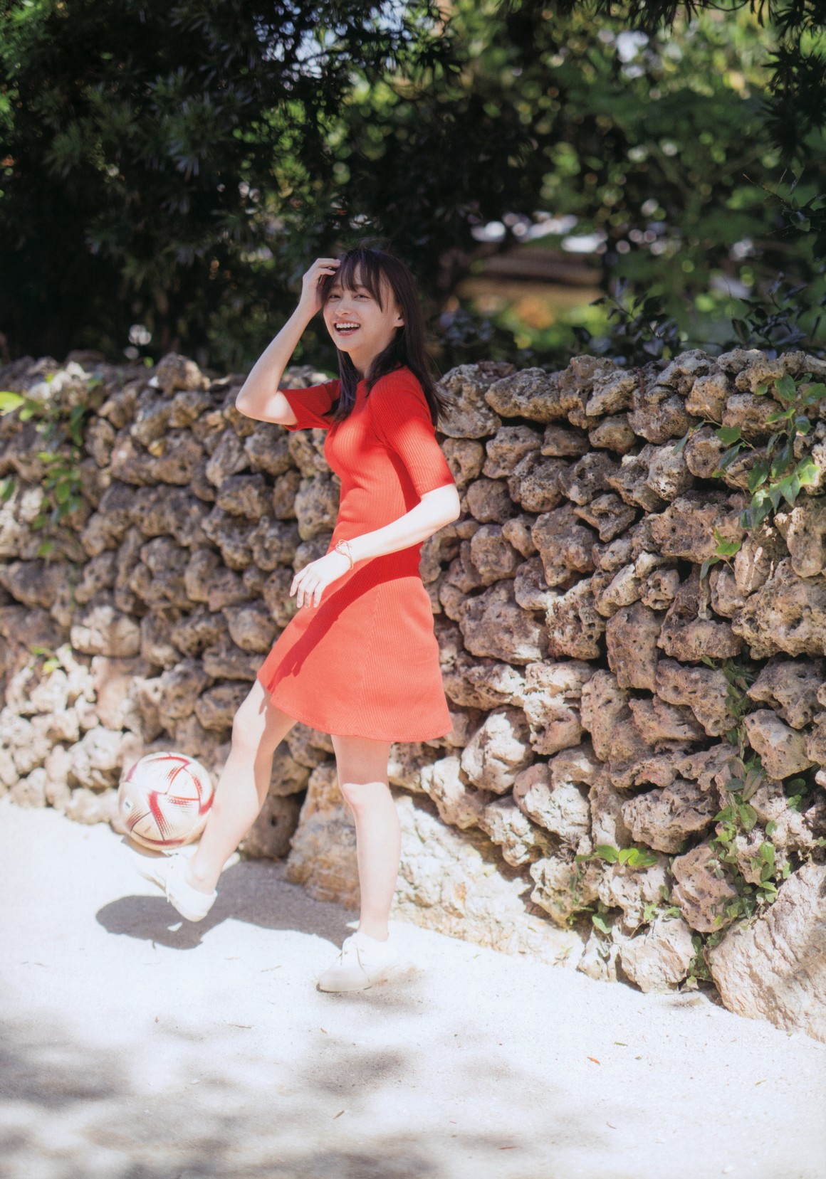 [Photobook] NO.0312 影山優佳1st写真集「知らないこと ...