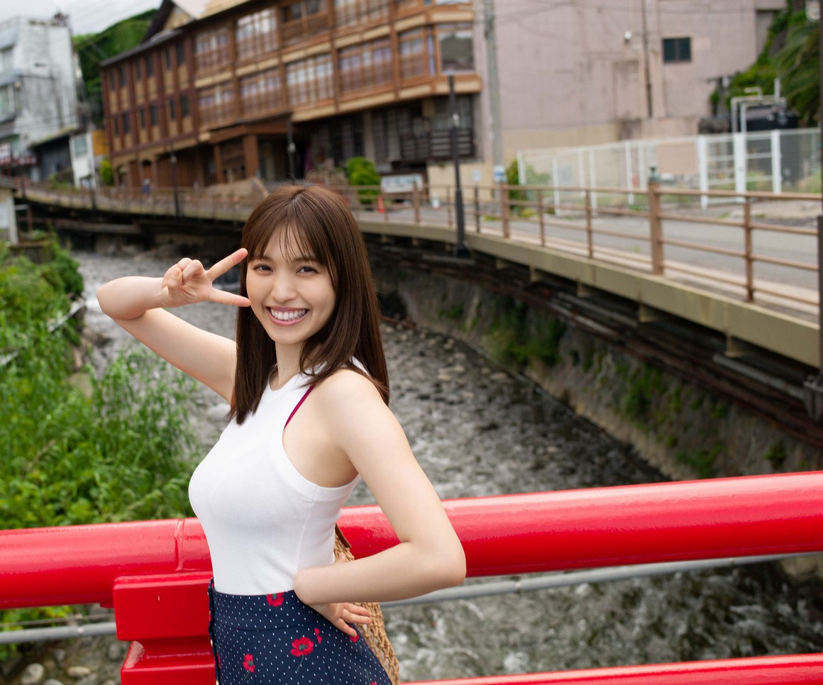 [Photobook] NO.0330 村島未悠写真集「むらみゆ温泉」 ...