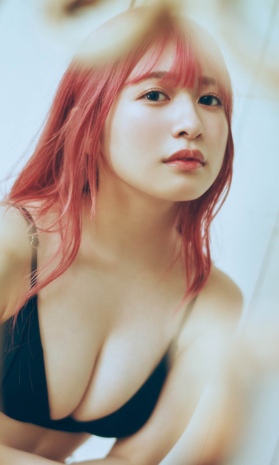 [Photobook] NO.0333 早川渚紗写真集「梅雨なピンクダー ...