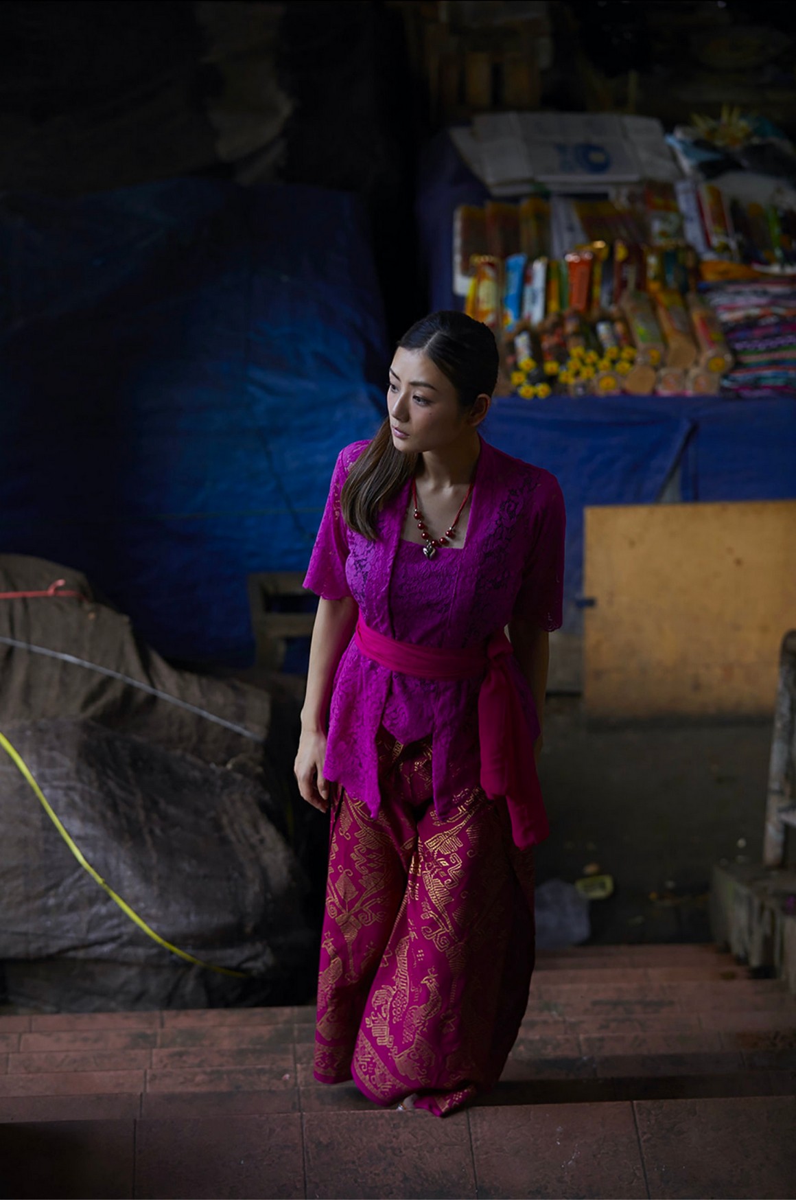 [Photobook] NO.0368 片山萌美「Hanabira」