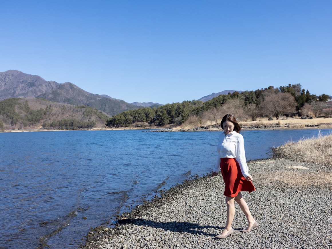 [Photobook] NO.0374 凛音とうか グラビア写真集 凛音色 ...