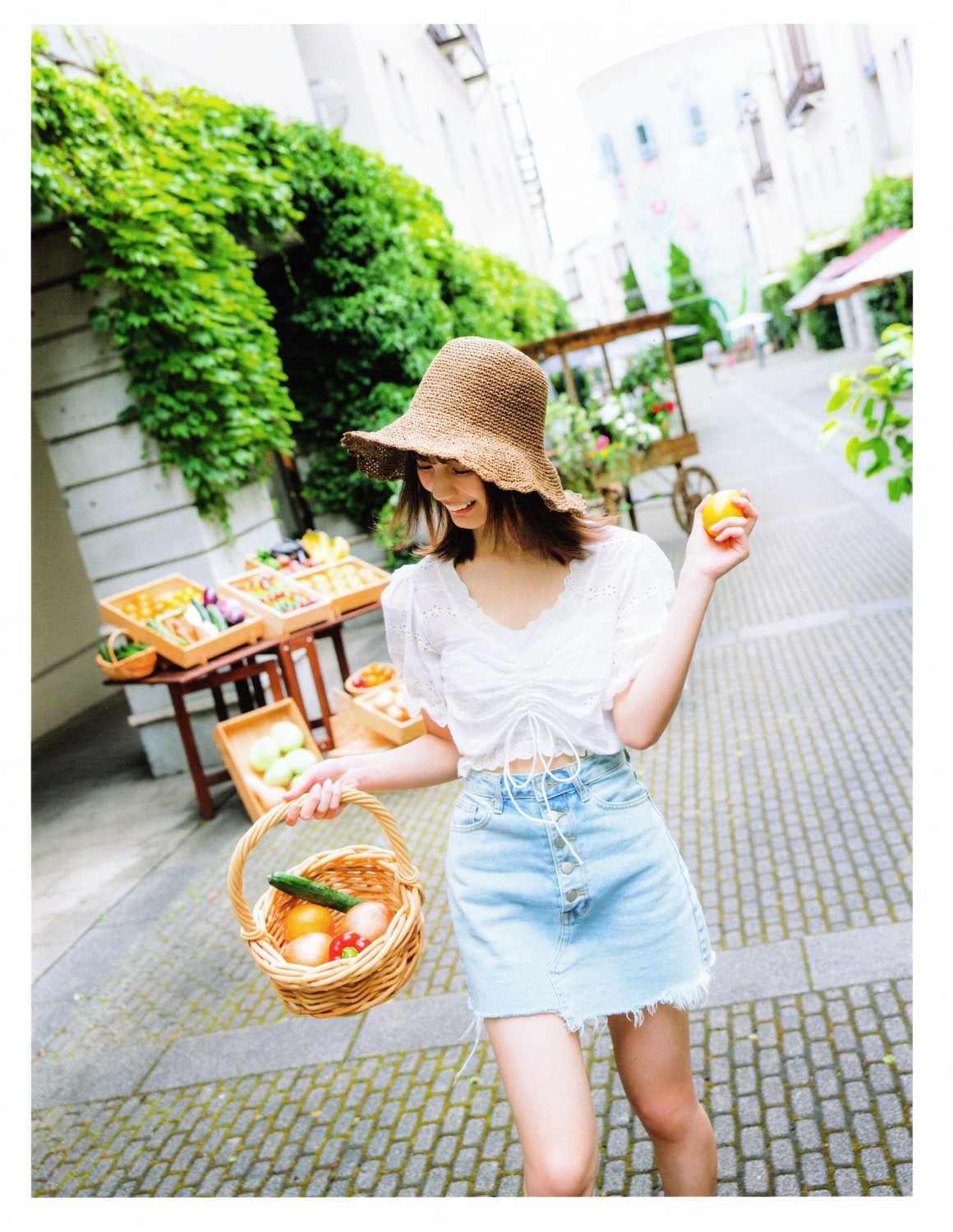 [Photobook] NO.0414 Nao Kosaka 小坂菜緒 - Who are yo ...