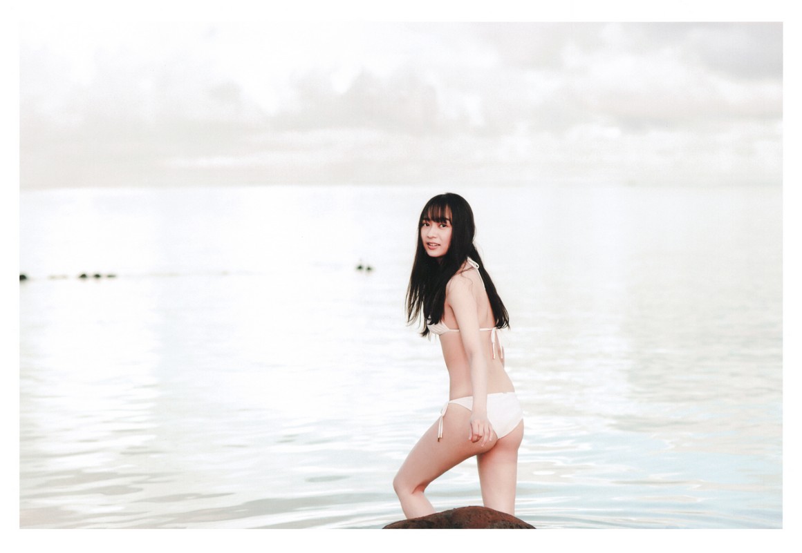 [Photobook] NO.0423 Ayane Suzuki 鈴木絢音 - 光の角度 ...