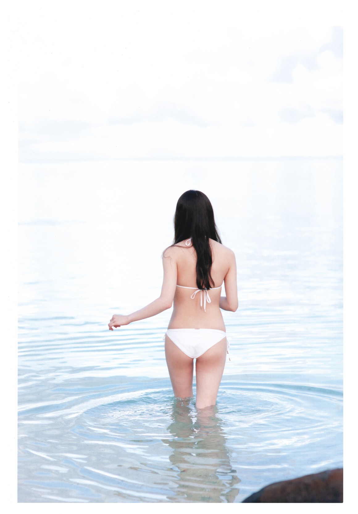 [Photobook] NO.0423 Ayane Suzuki 鈴木絢音 - 光の角度 ...