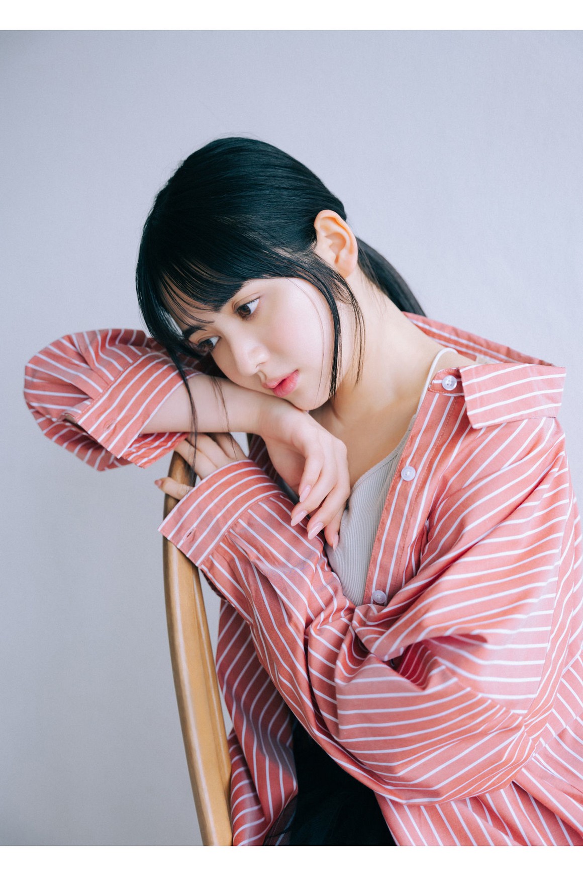 [Photobook] NO.0431 Suzuka Chinzei 鎮西寿々歌 - WHIT ...