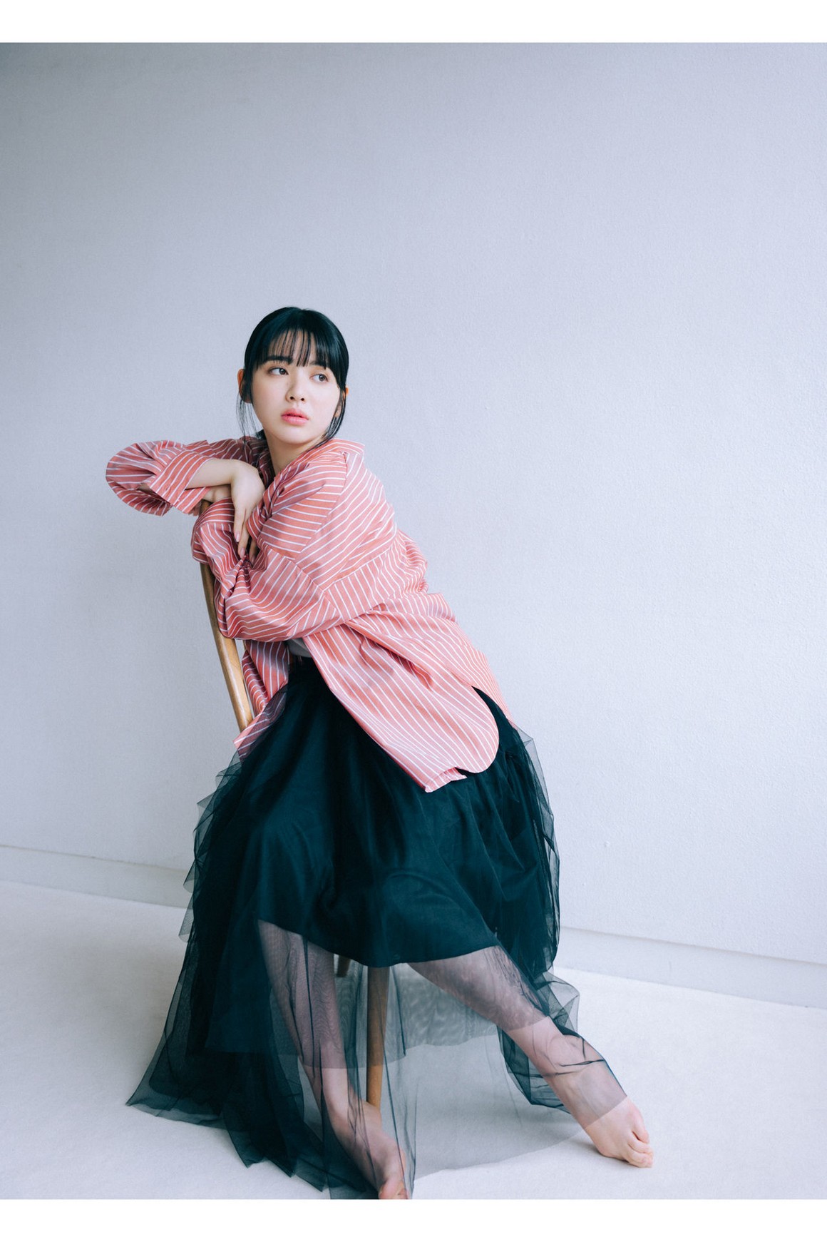 [Photobook] NO.0431 Suzuka Chinzei 鎮西寿々歌 - WHIT ...