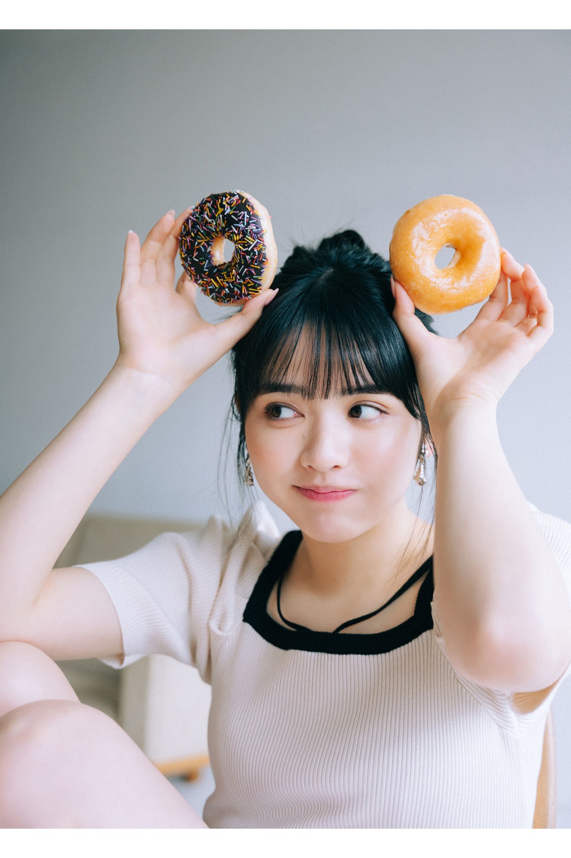 [Photobook] NO.0431 Suzuka Chinzei 鎮西寿々歌 - WHIT ...