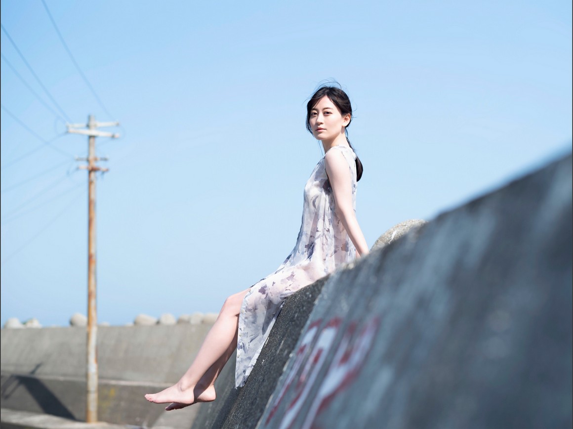 [Photobook] NO.0439 Kei Jonishi 上西恵 - 陸に上がっ ...
