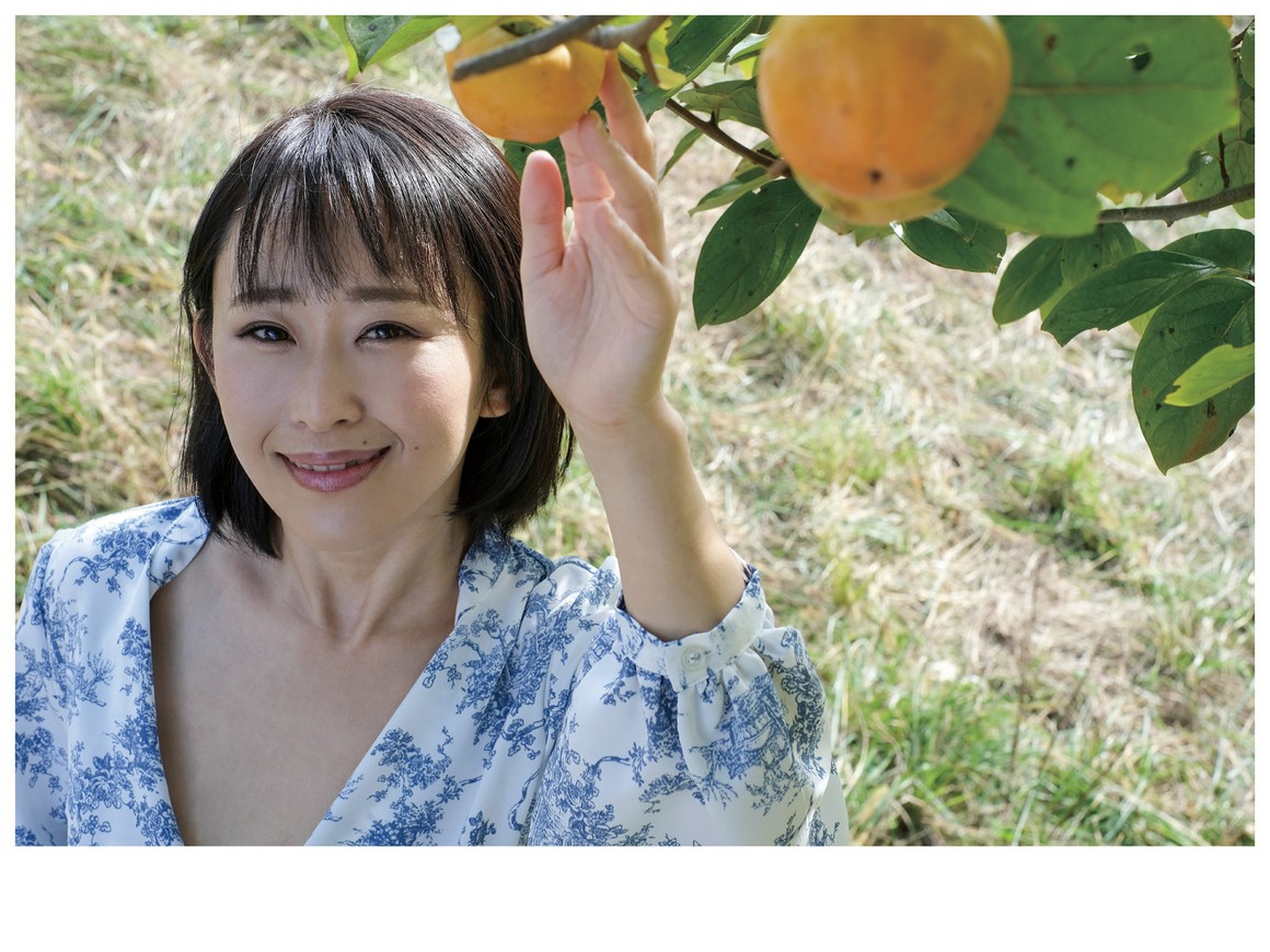 [Photobook] NO.0446 海埜ほたる - 蛍に照らされ ...