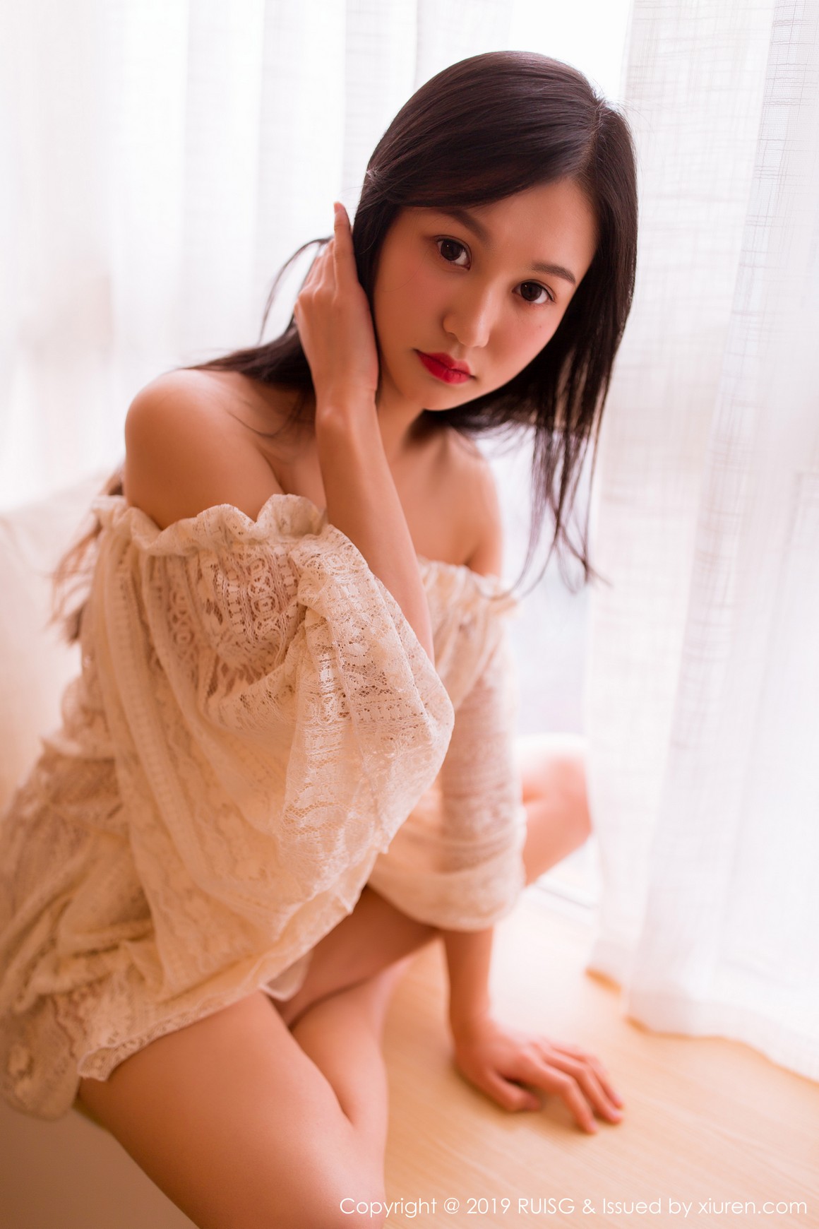 RUISG瑞丝馆 2019.06.19 VOL.066 深紫Julie