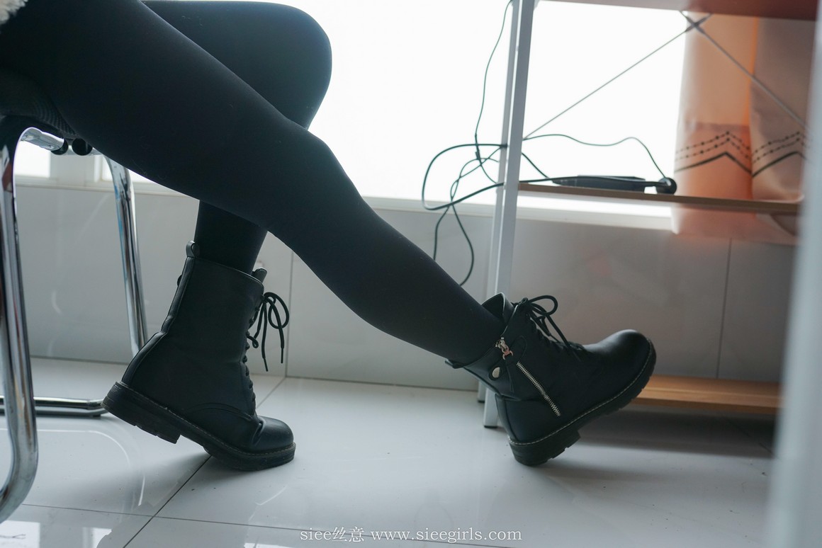 [SIEE丝意] No.416 童童 除夕夜，心存欢喜