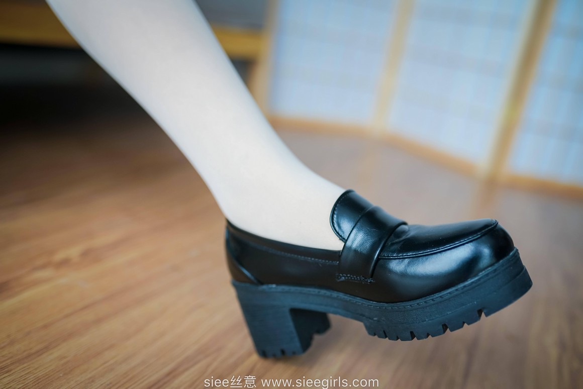 [SIEE丝意] No.472 文文 小皮鞋学生装，厚肉丝 ...
