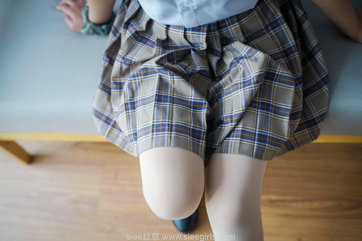 [SIEE丝意] No.472 文文 小皮鞋学生装，厚肉丝 ...