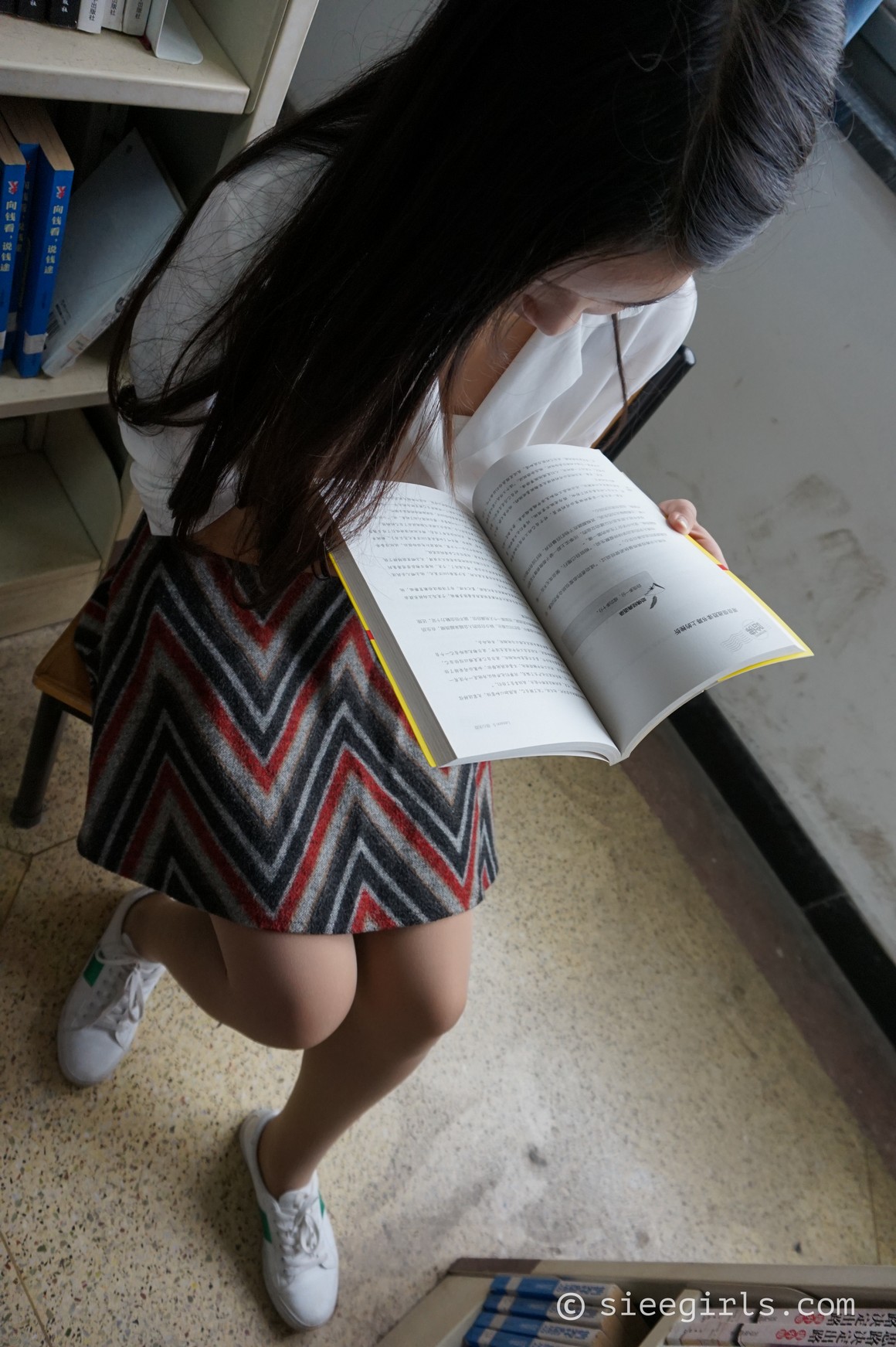 [SIEE丝意] 新刊 No.006 鱼鱼 图书馆