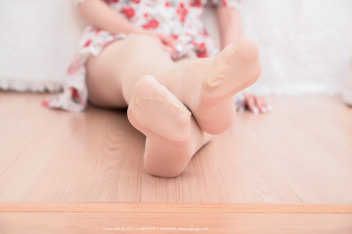 [SSA丝社] 超清写真 NO.799 模特琦琦的浪莎丝袜玉足写真 ...