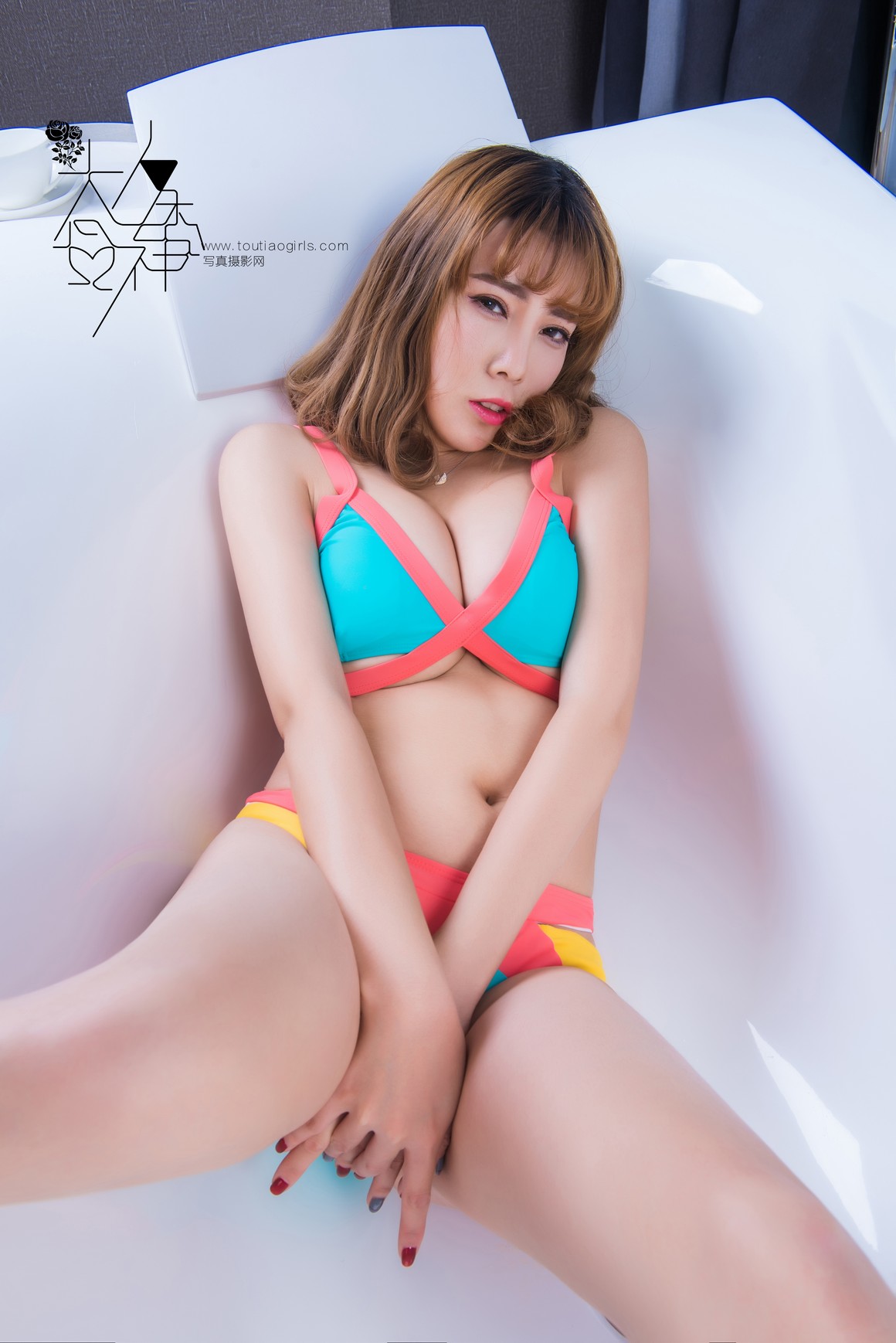 TouTiaoGirls 头条女神 2016-11-15 李绫绾 蜜桃美臀 ...