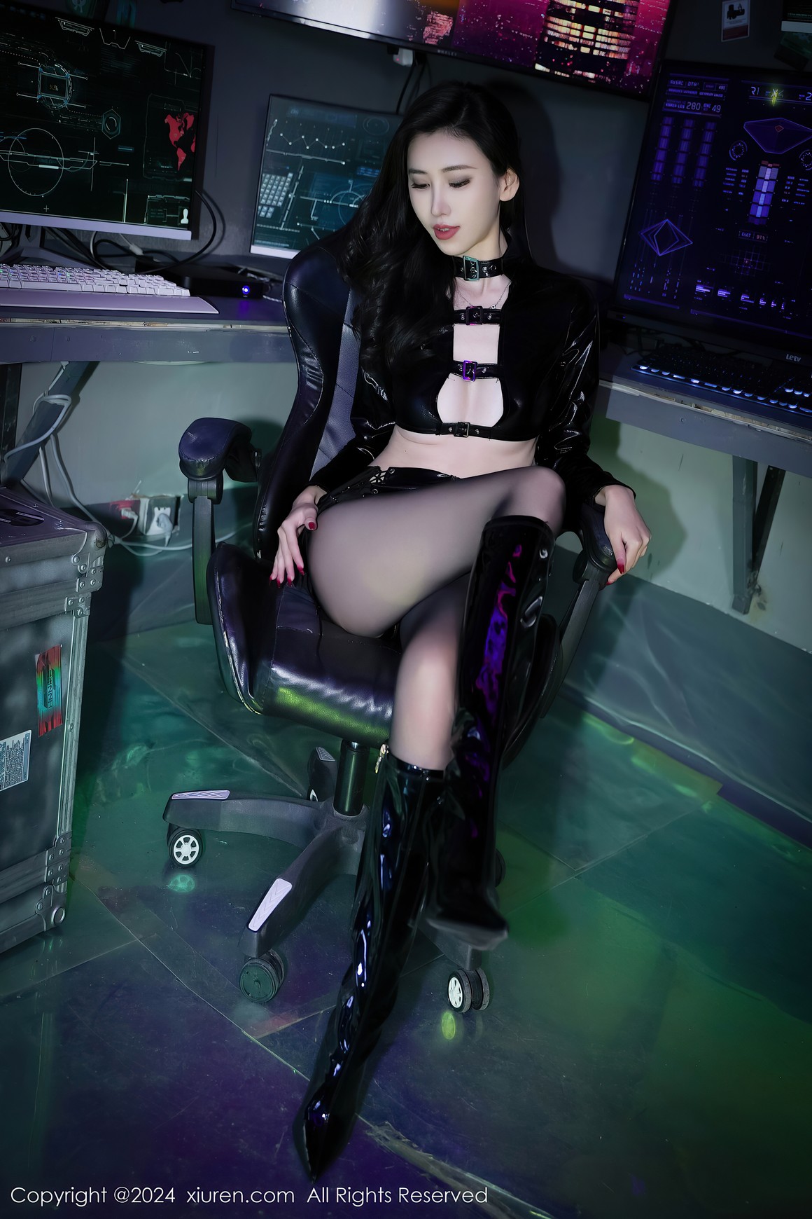[Xiuren秀人网] 2024.03.13 NO.8219 章芃芃
