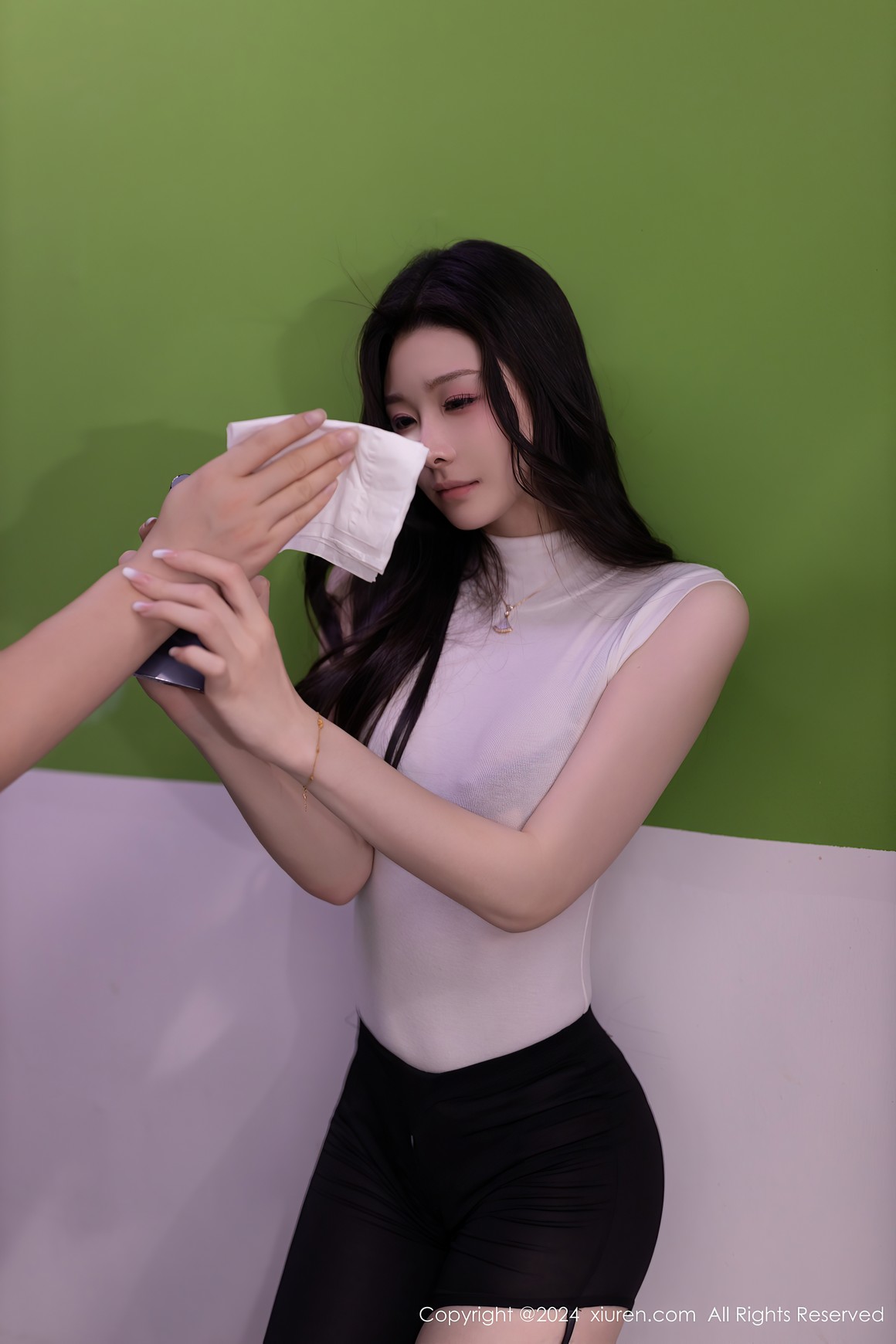 [Xiuren秀人网] 2024.03.21 NO.8270 小逗逗